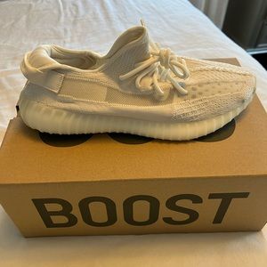 New! Yeezy Boost 350 V2 men size 12